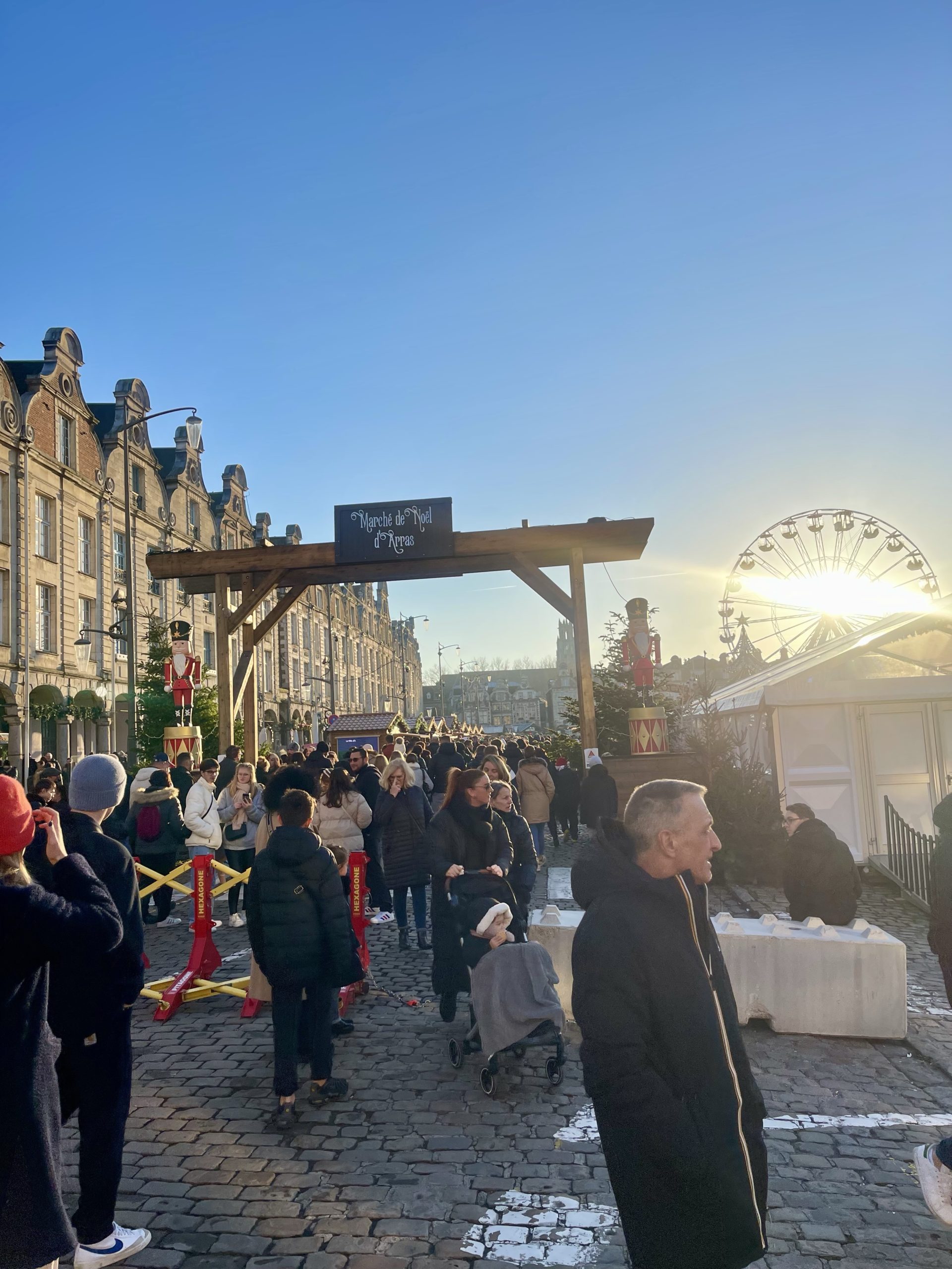 Découvrez le Marché de Noël d’Arras : Un Incontournable à Proximité de Lille
